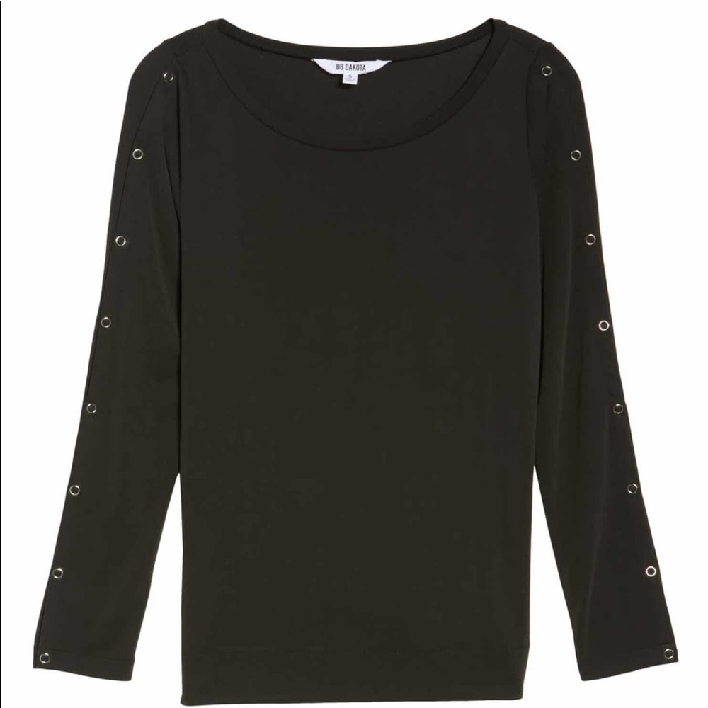 NEW!! BB Dakota Abida Snap Tee size Medium